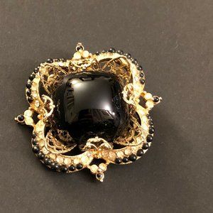 Vintage Black Gold Pin Coro Craft Square Pretty